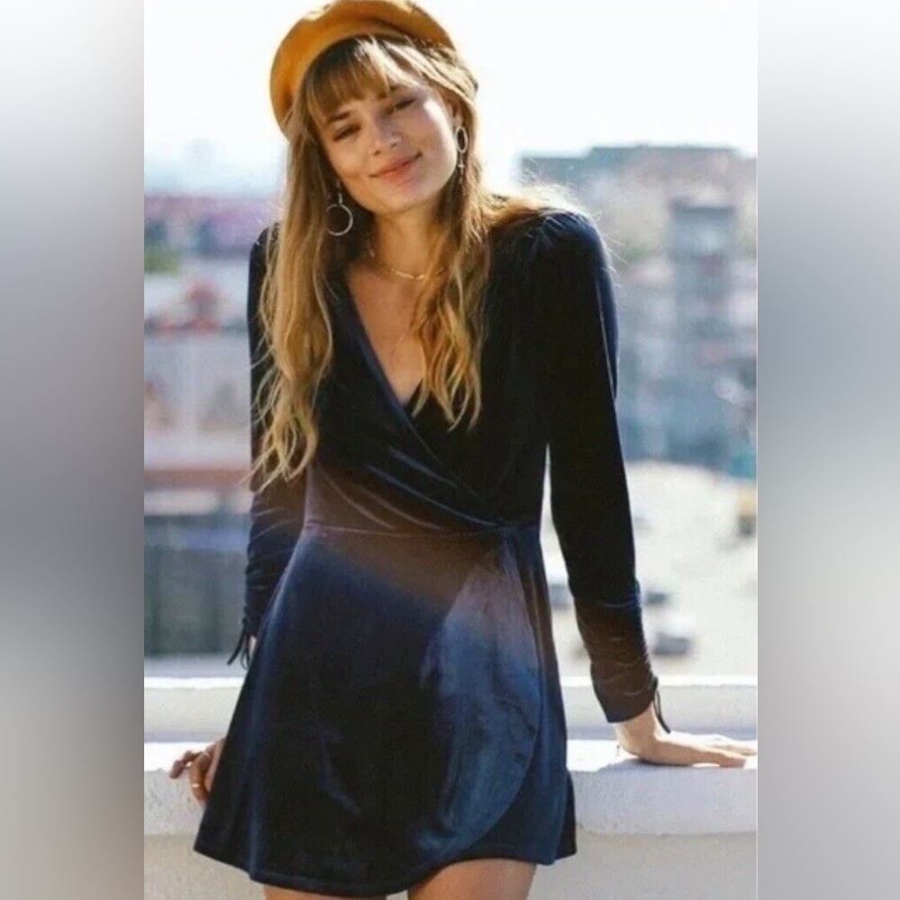 Urban Outfitters Velvet Jumpsuit Romper UO Black Ballet Wrap Dress Velour Sz S